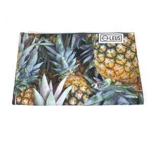 LEUS Towel Pineapple Paradise 23" x 42"